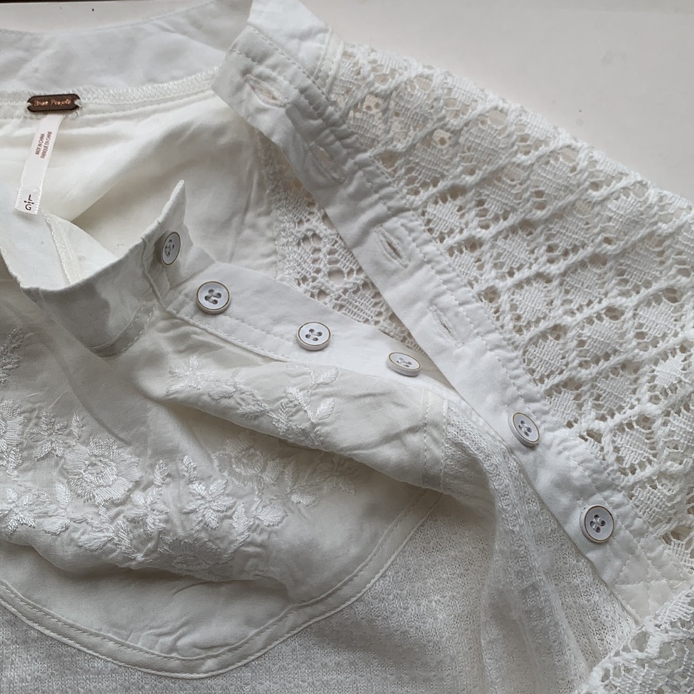 Free People romantic top - Picture 4 of 9